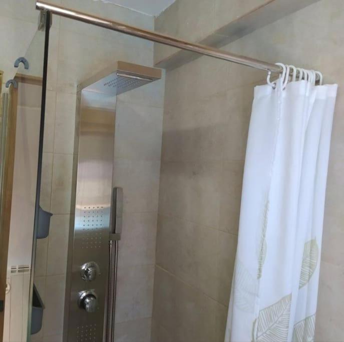 Acogedora Casita Loft De Piedra Con Piscina Compartida Apartment Becerril de la Sierra Ngoại thất bức ảnh